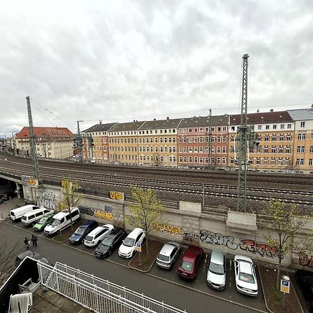Wohnperle Neustadt - Zentral, Kostenloser Parkplatz, Lift, Klimaanlage Dresde Exterior foto