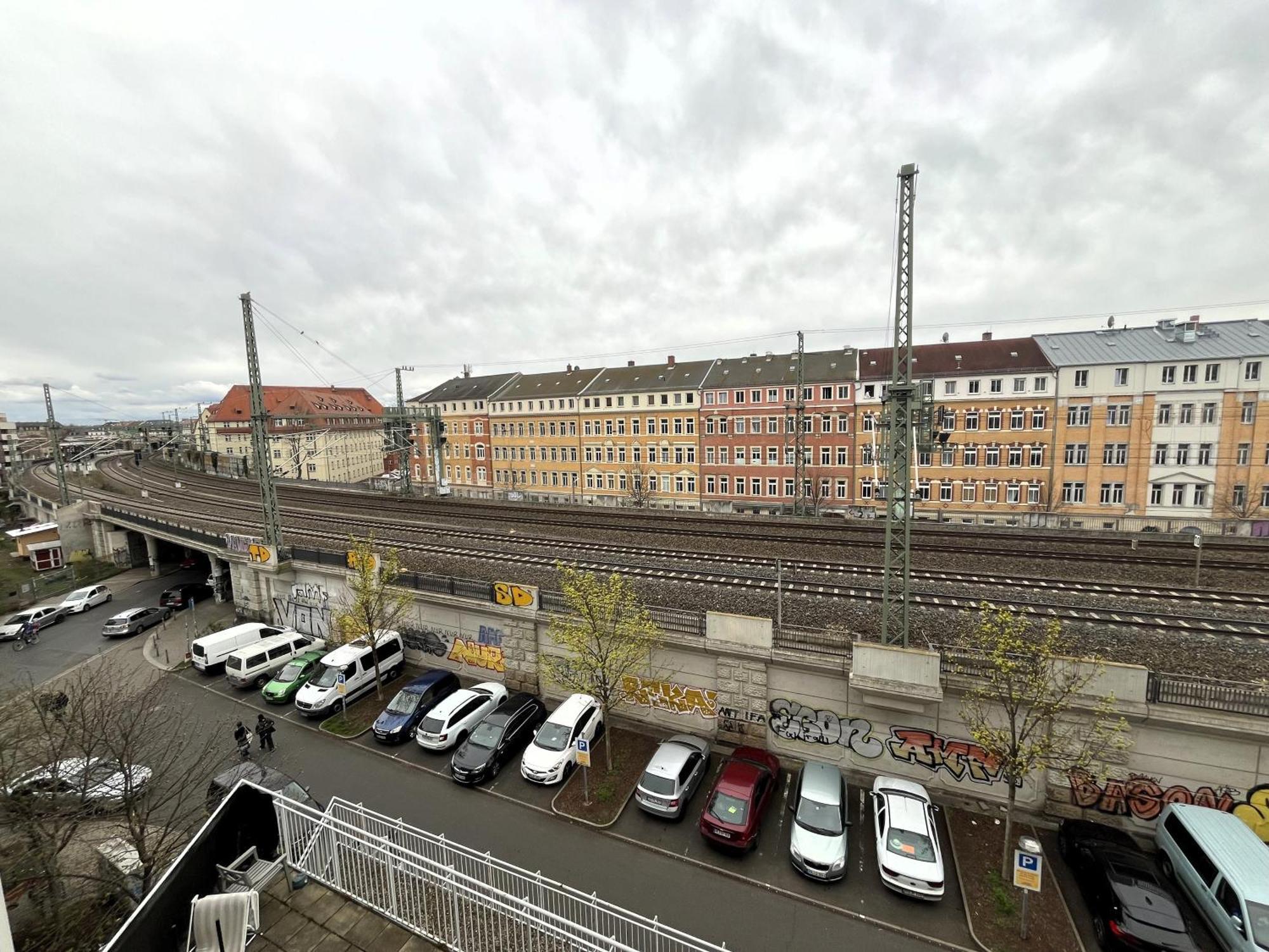 Wohnperle Neustadt - Zentral, Kostenloser Parkplatz, Lift, Klimaanlage Dresde Exterior foto